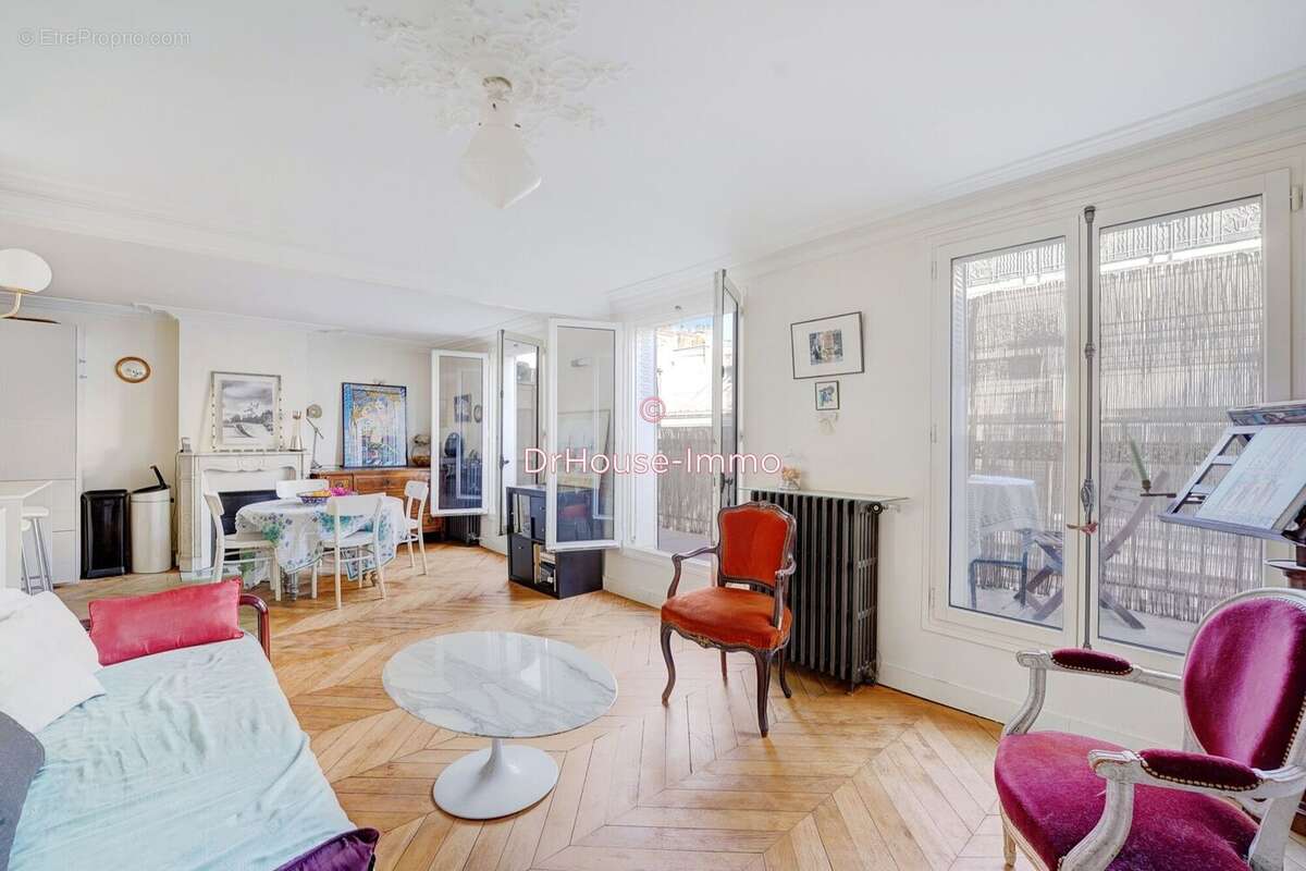 Appartement à PARIS-9E