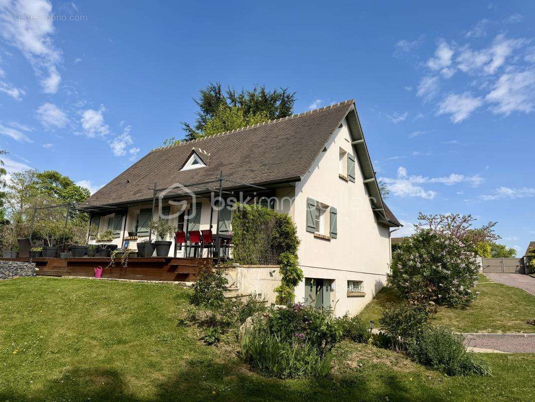 Maison à SAINT-PIERRE-DES-FLEURS