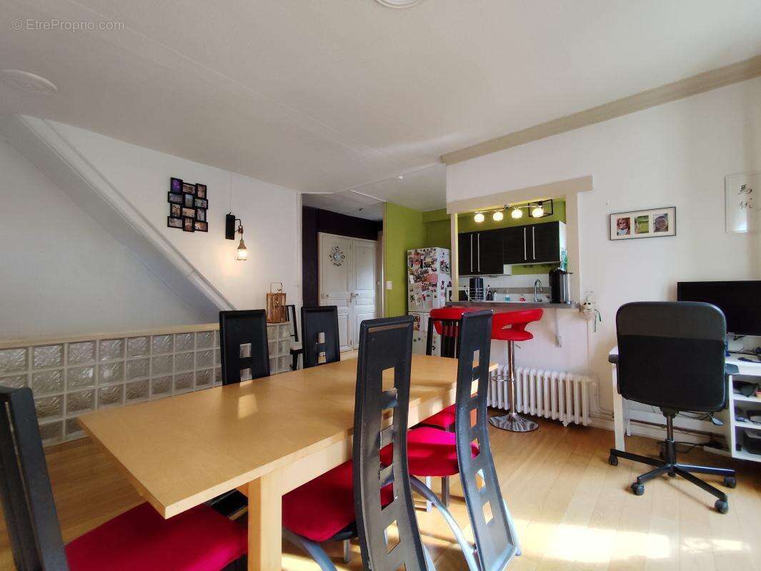 Maison à SAINT-MARTIN-LA-PLAINE