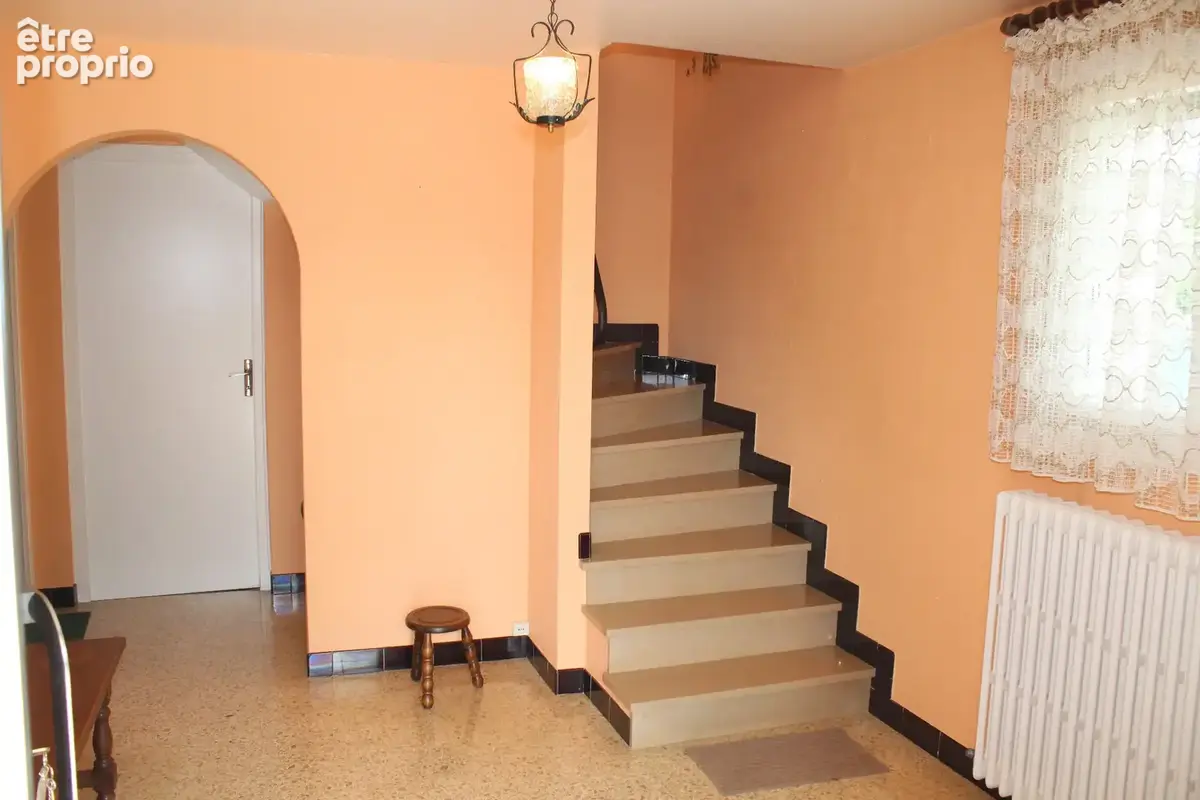 Maison à vendre 6 pièces PERONNAS (01) - photo 9