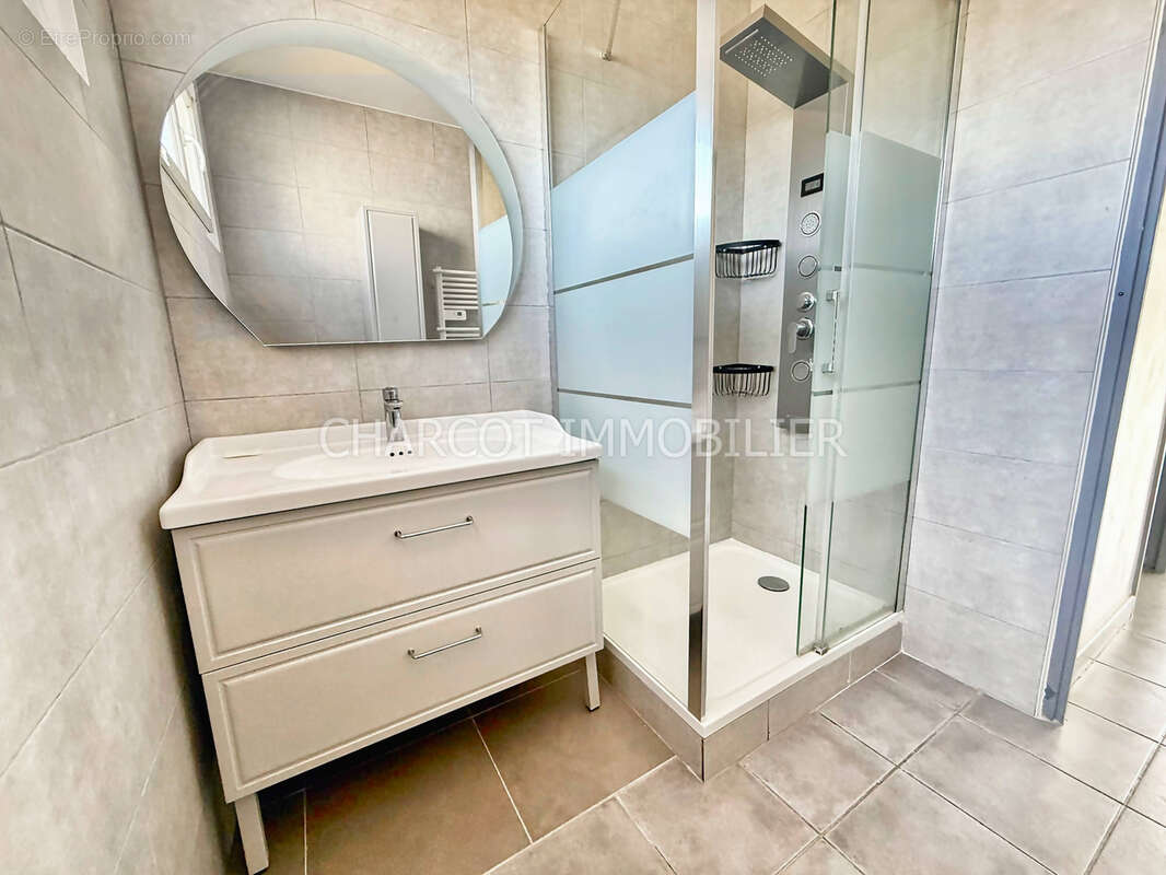 Appartement à LYON-5E