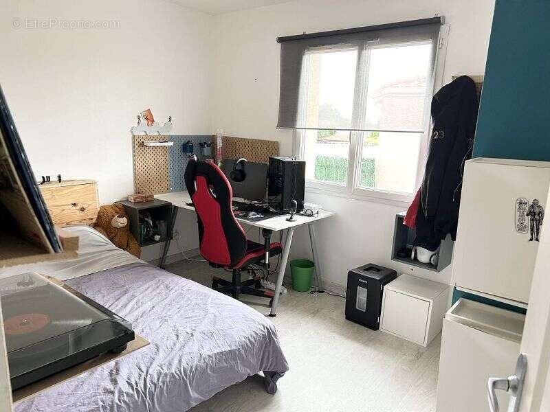 Maison à SURY-LE-COMTAL