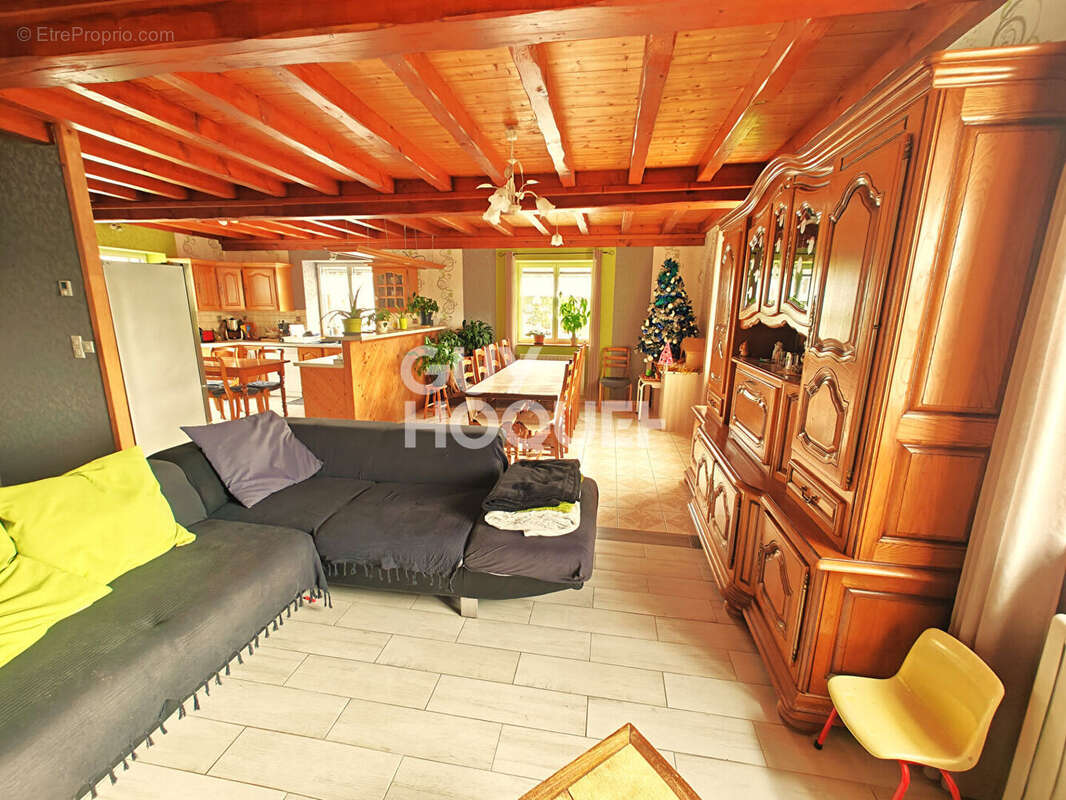 Maison à SAINT-GENIS-L'ARGENTIERE