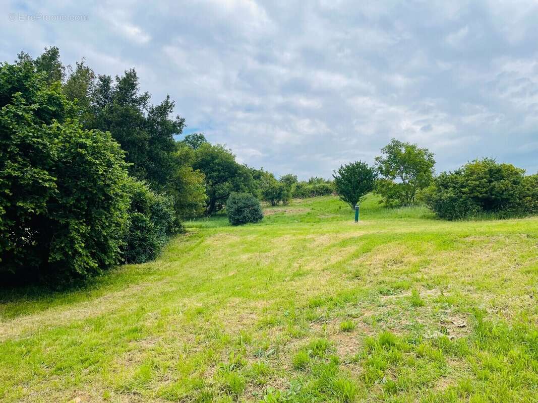Maison à SAINT-DONAT-SUR-L&#039;HERBASSE