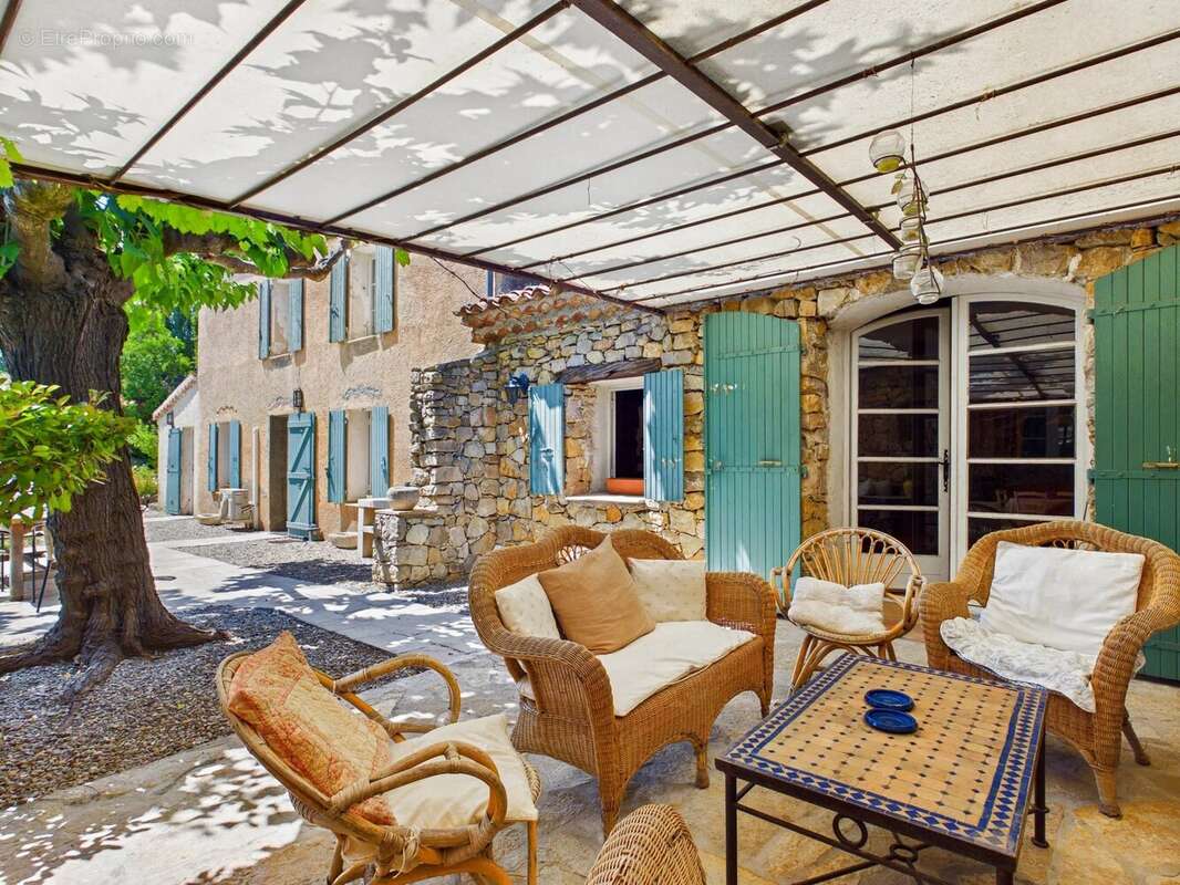 Maison à LORGUES
