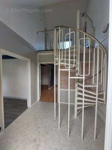 Maison à AUBIGNY-SUR-NERE