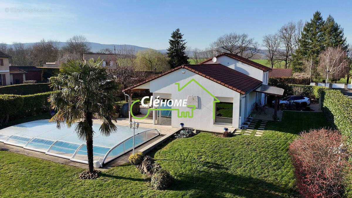 Maison à SAINT-GEORGES-DE-RENEINS