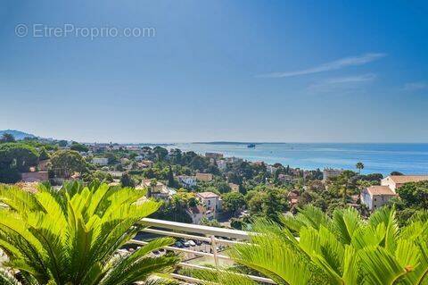 Appartement à CANNES