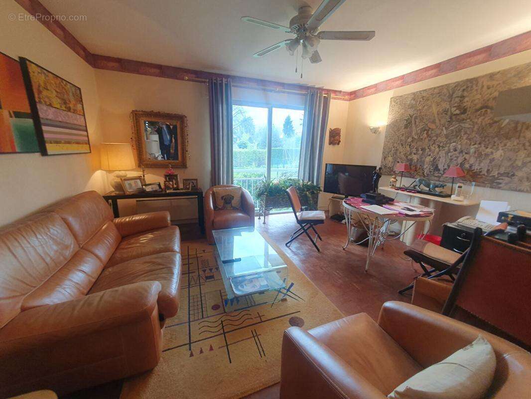 Appartement à RIORGES