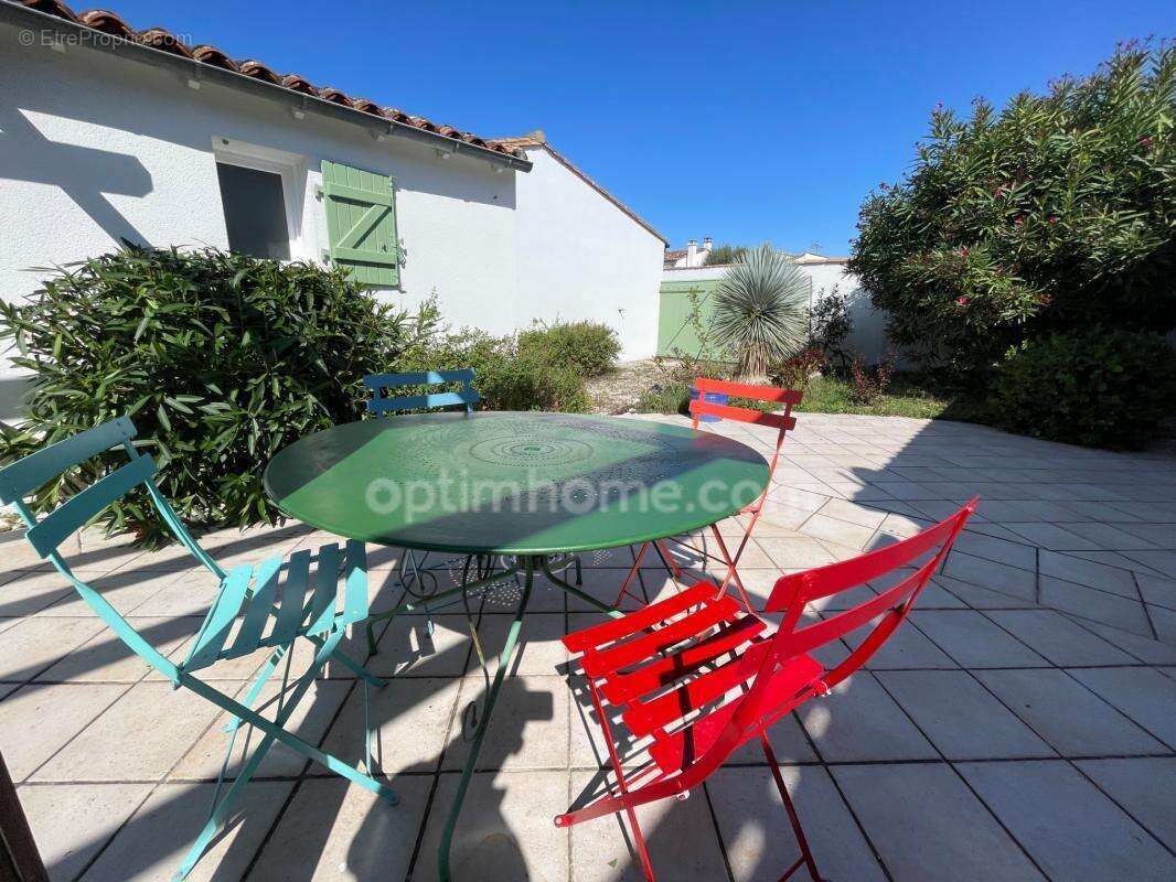 Maison de plain-pied – 83 m² avec dépendance – Terrasse & Jardin – Le Bois-Plage-en-Ré - photo 28