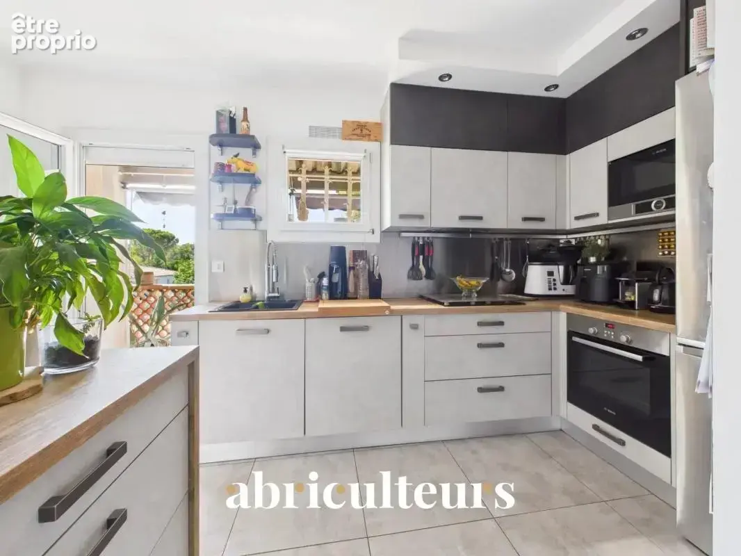 Maison familiale avec dépendance de 192 m² en vente à Bouc-Bel-Air(13320) - photo 10
