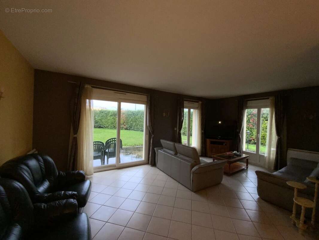 Maison à MAILLY-CHAMPAGNE