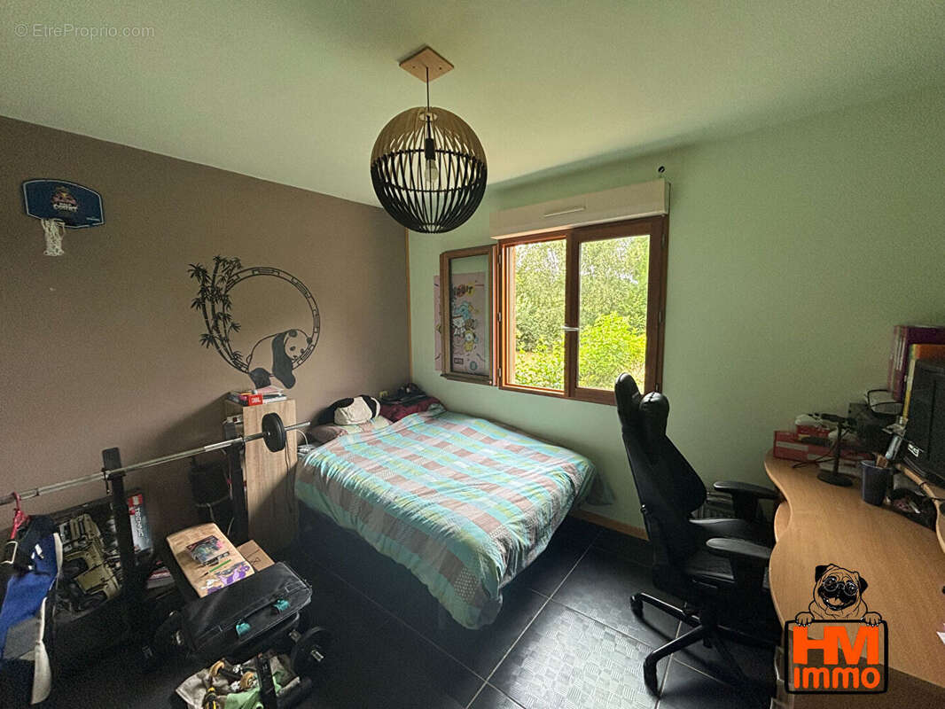 Maison à SAINT-YRIEIX-LA-PERCHE