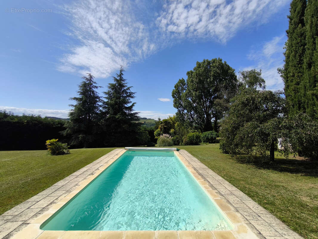 Drome des collines. bien d'exception. restaure en totalite sur 220m2. parc arbore 5000m2. piscine . dependance - photo 31