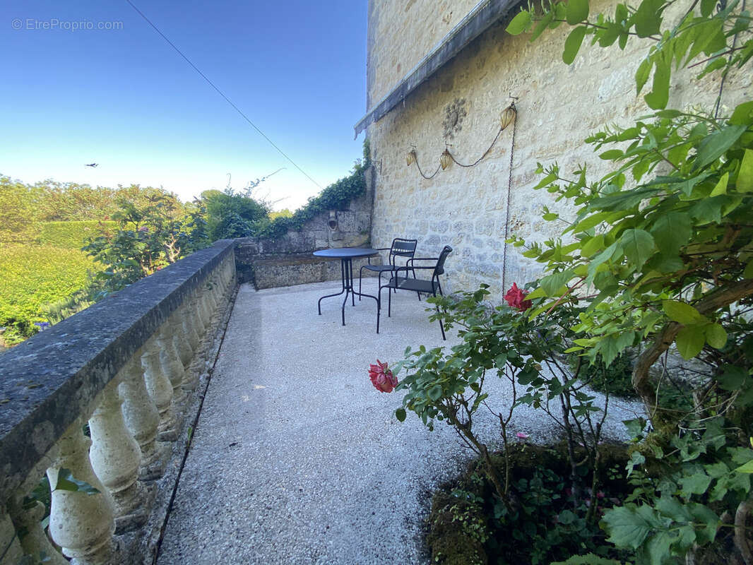 Maison à MOUTHIERS-SUR-BOEME