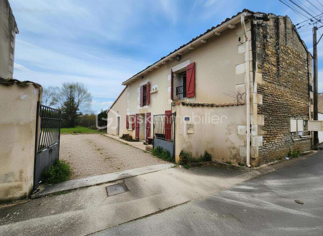 Appartement à MIGNE-AUXANCES