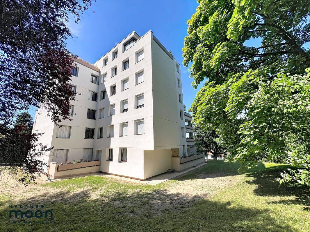 Appartement à OULLINS