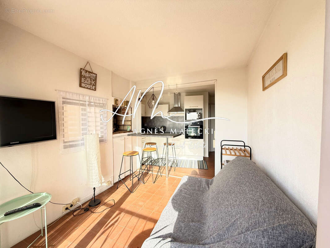 Appartement à LA CROIX-VALMER