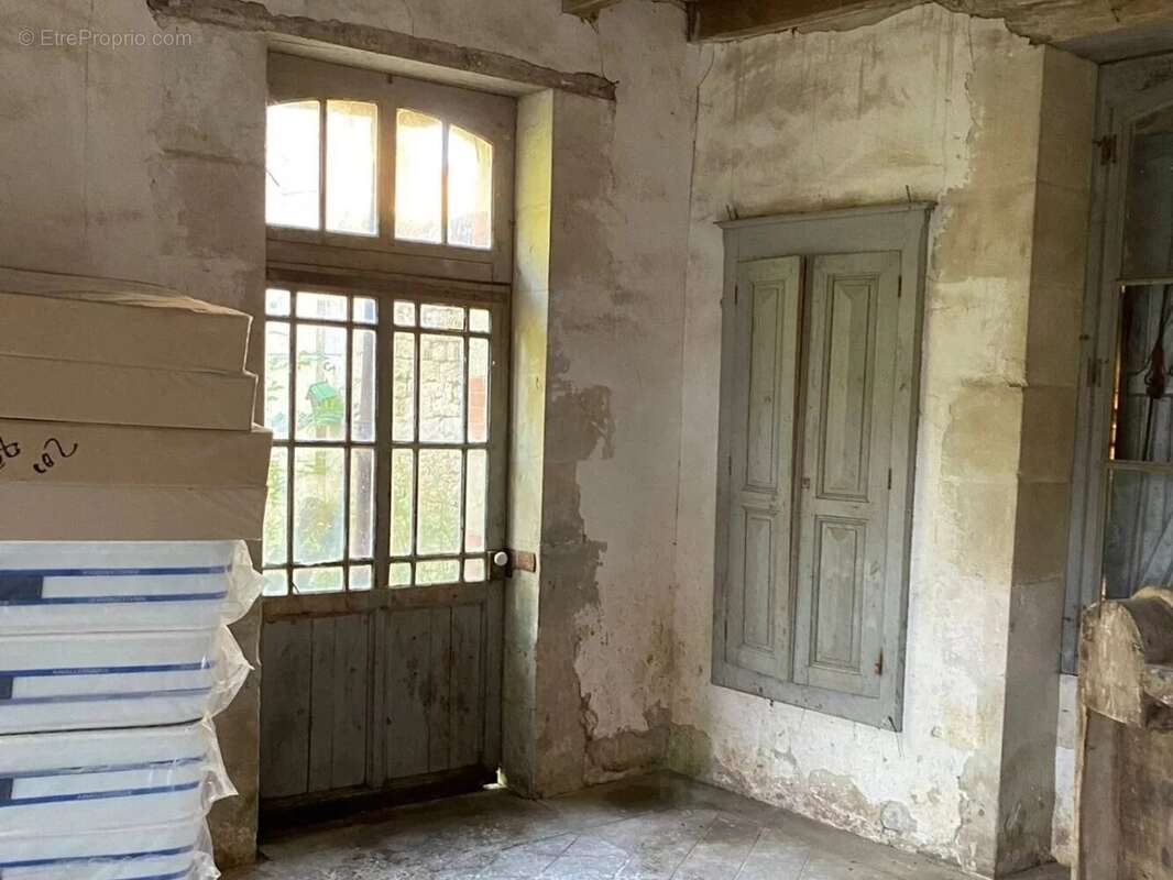 Maison à CHEF-BOUTONNE