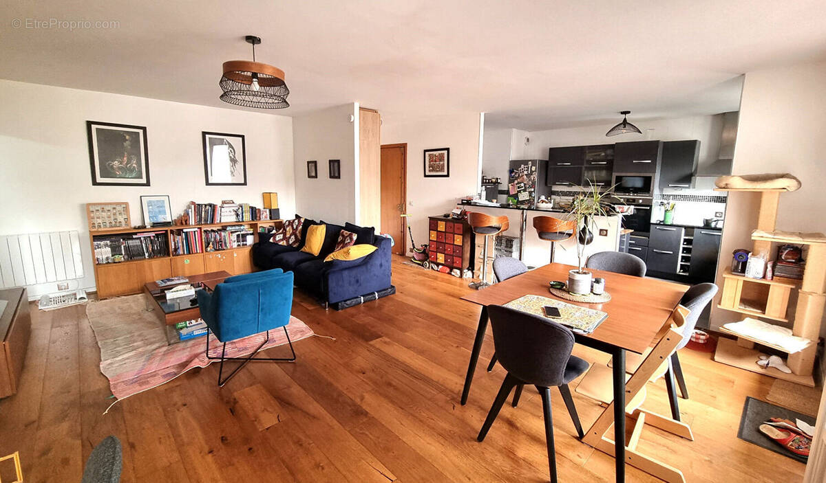 Appartement à HOUILLES