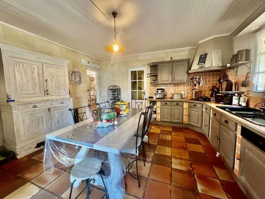 Maison à PAREMPUYRE