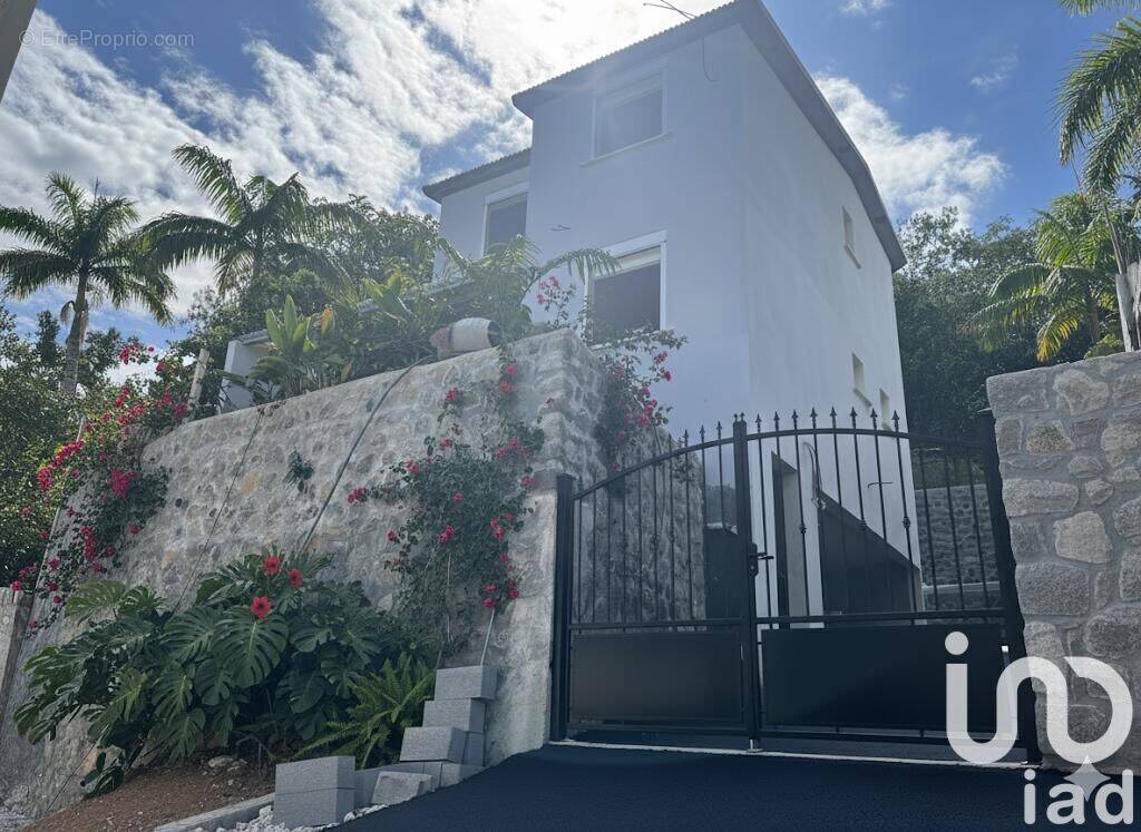 Photo 1 - Maison à LE TAMPON