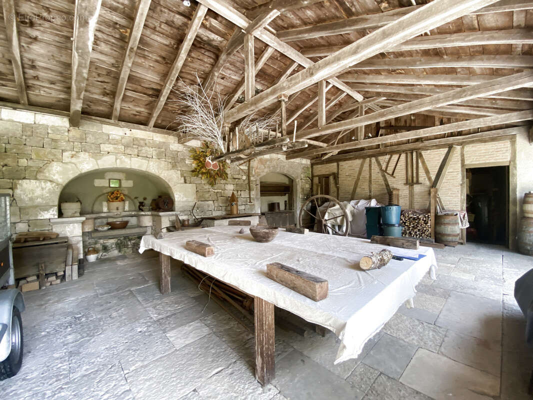 Maison à LATRONQUIERE