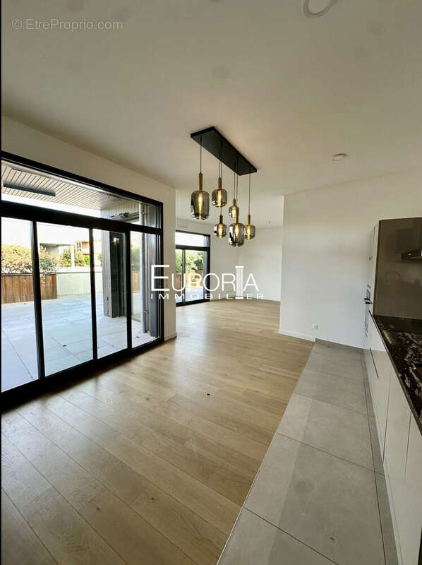 Appartement à TASSIN-LA-DEMI-LUNE