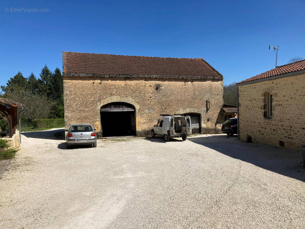 grange - Maison à PRAYSSAC