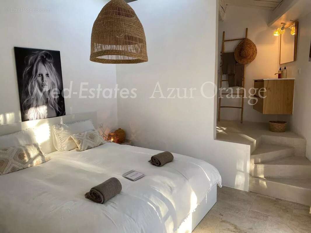 Maison à LA GARDE-FREINET