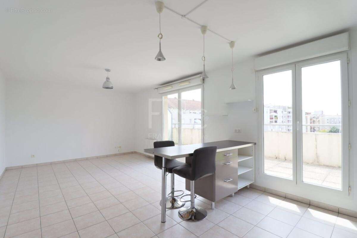 Appartement à VILLEURBANNE