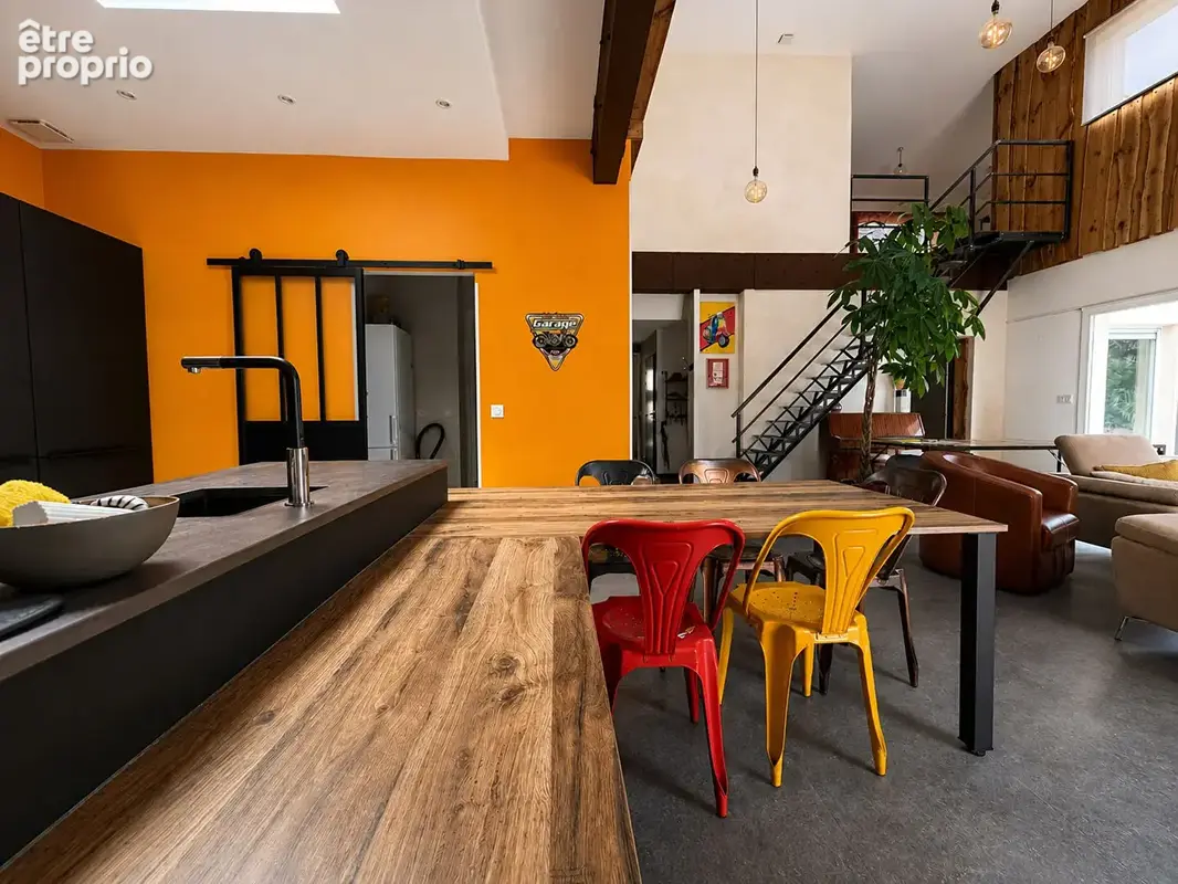 CENTRE VILLE - Maison contemporaine avec garage & piscine - photo 2