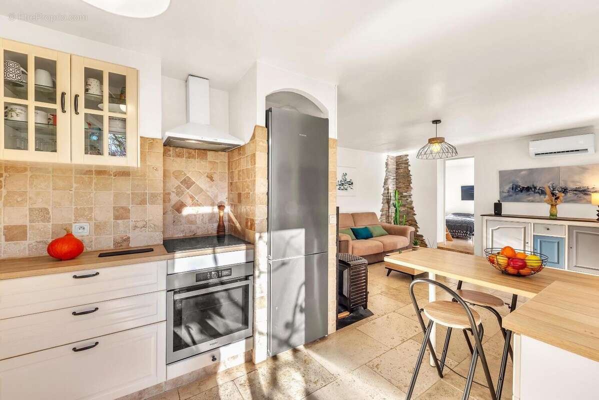   - Maison à FLAYOSC