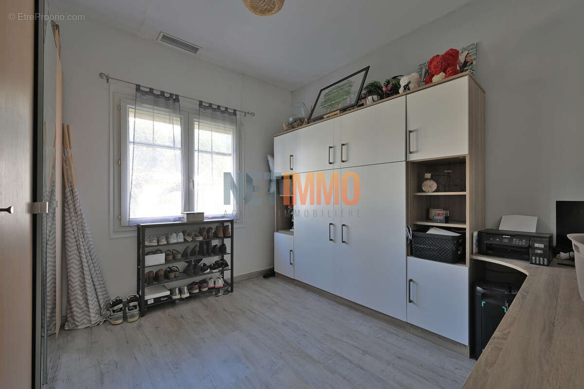 Villa plain-pied avec piscine - photo 14