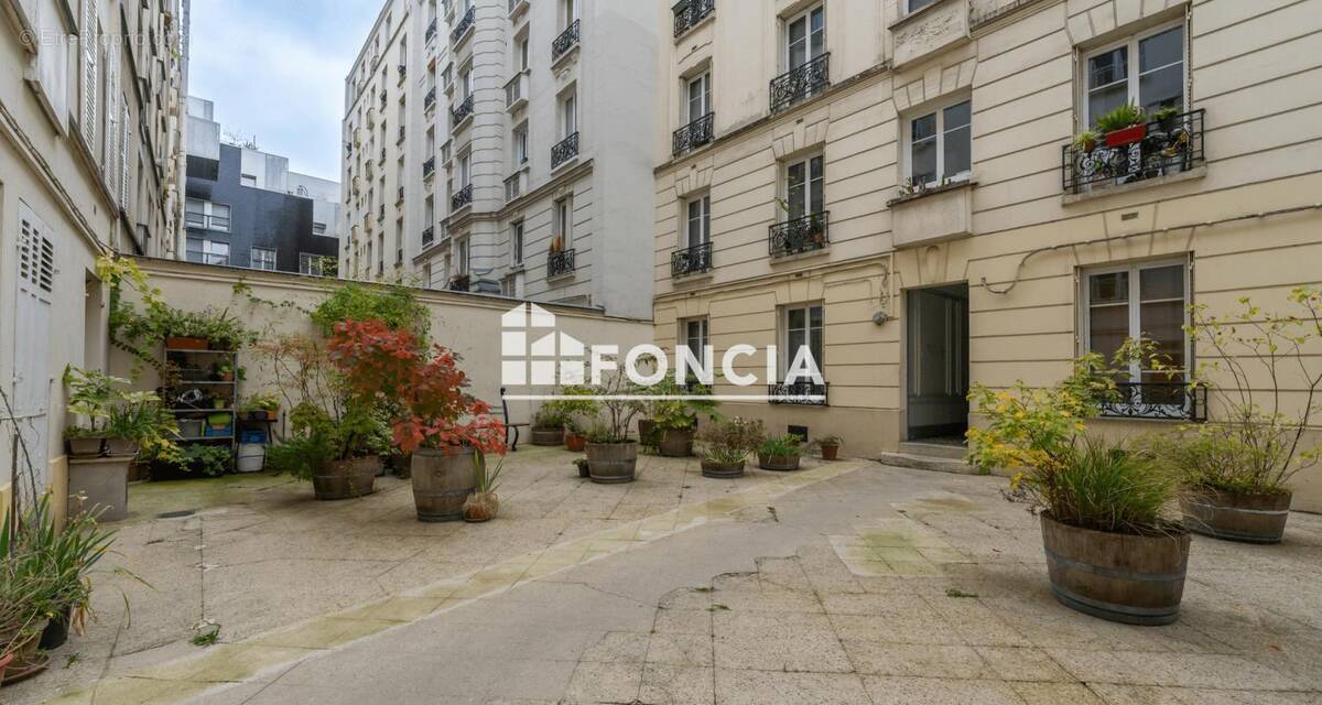 Appartement à PARIS-19E