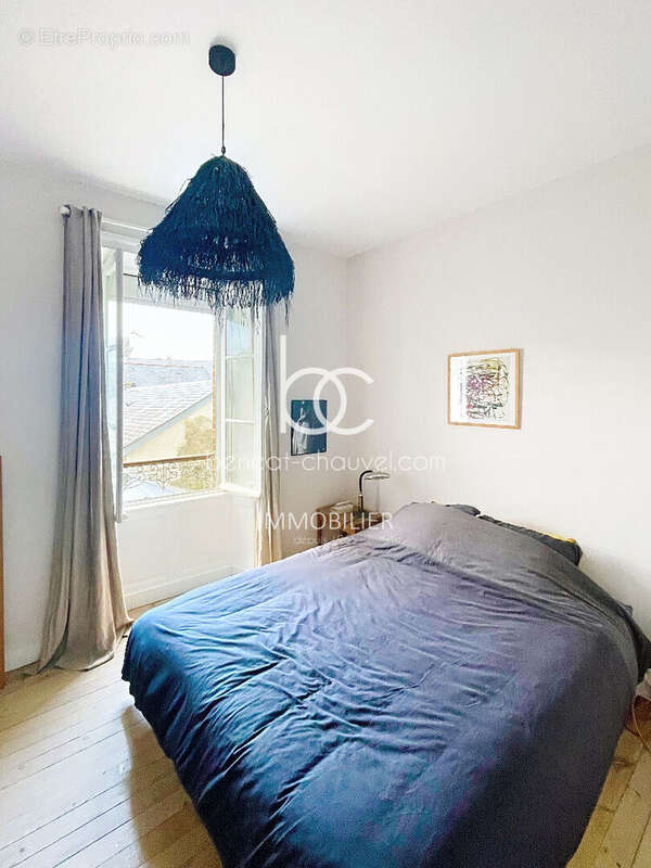 Vannes Hyper-Centre - Magnifique Appartement T3 de Caractère 85,55 m² - photo 4