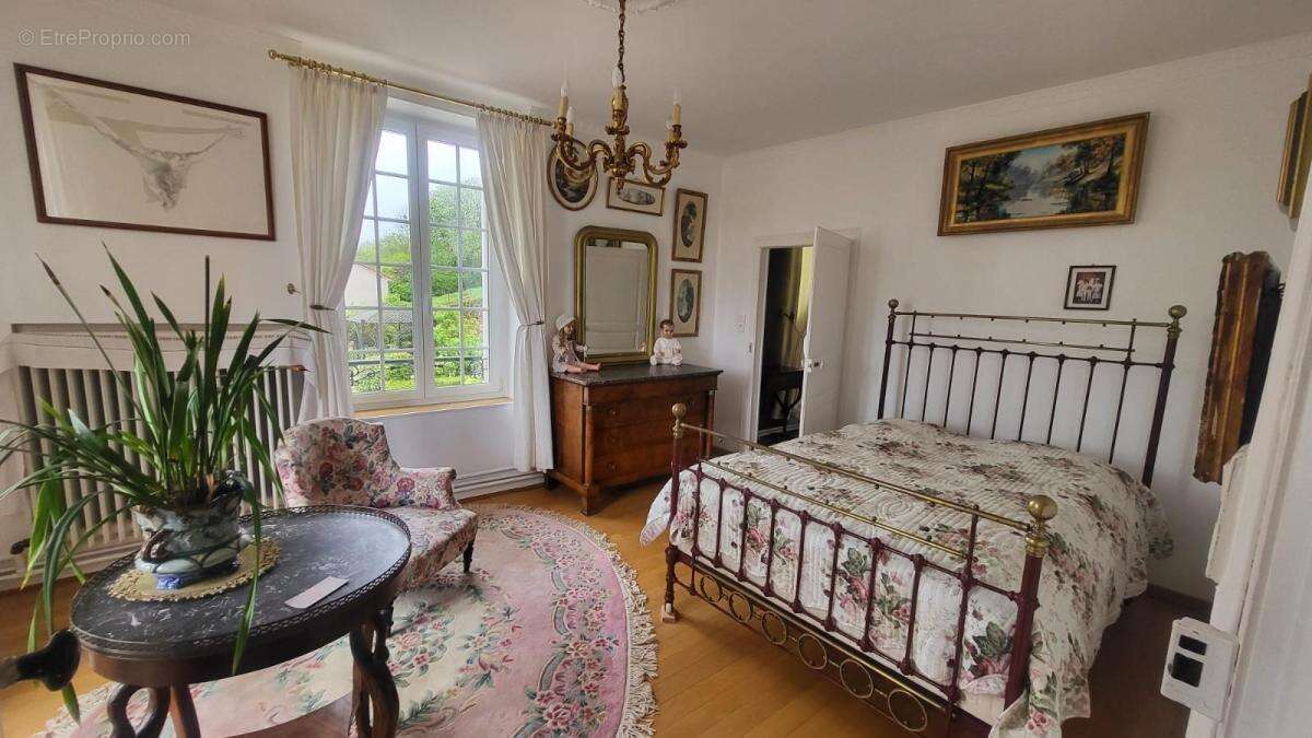Maison à PIERRE-LA-TREICHE