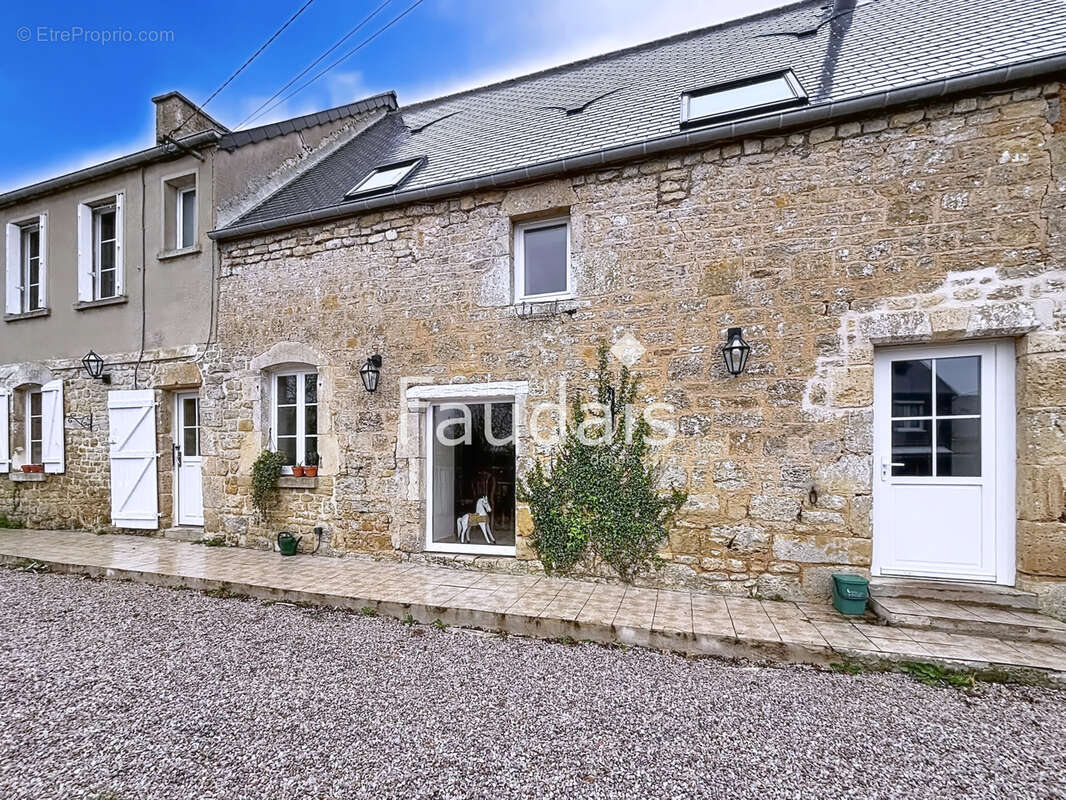 Maison à PICAUVILLE