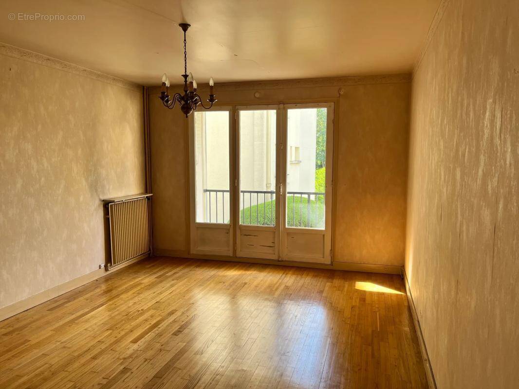 Appartement à LE RAINCY