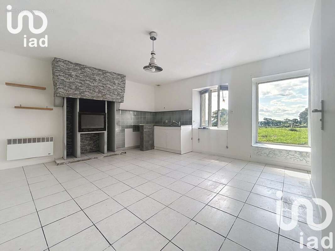 Maison 67 m² à Le Luot  - photo 2