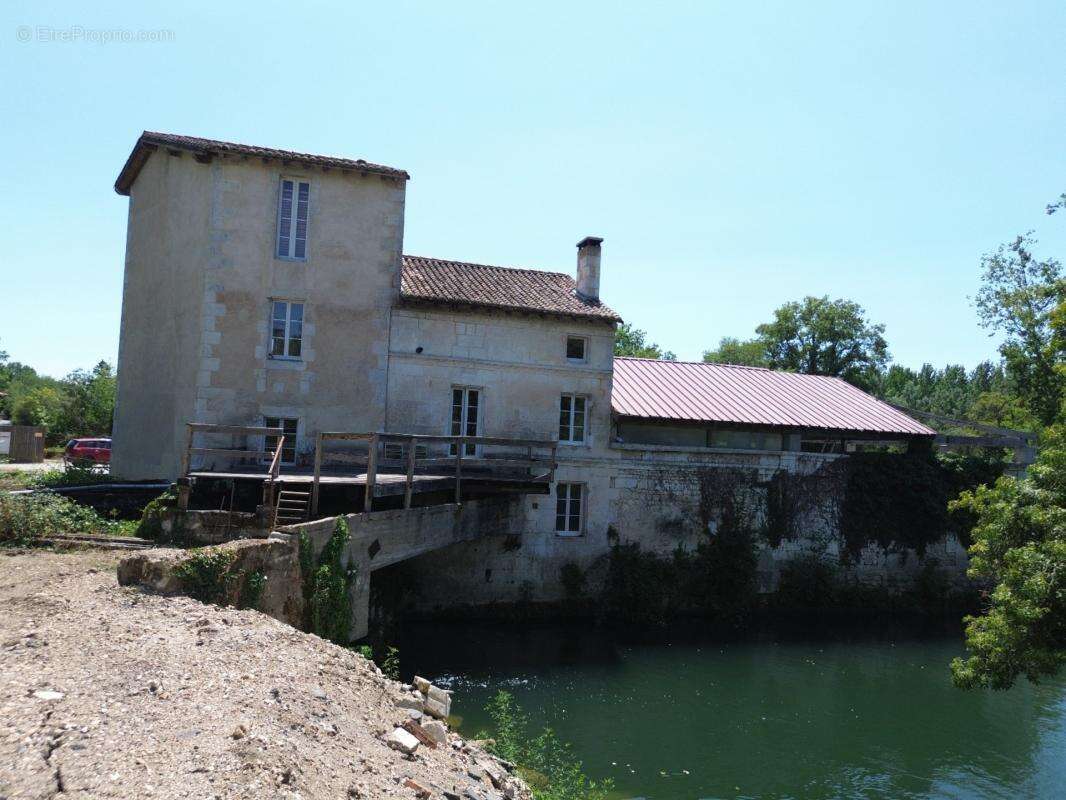 Moulin d'exception sur la charente - joyau patrimonial aux portes d'angouleme - vindelle (16) - photo 3