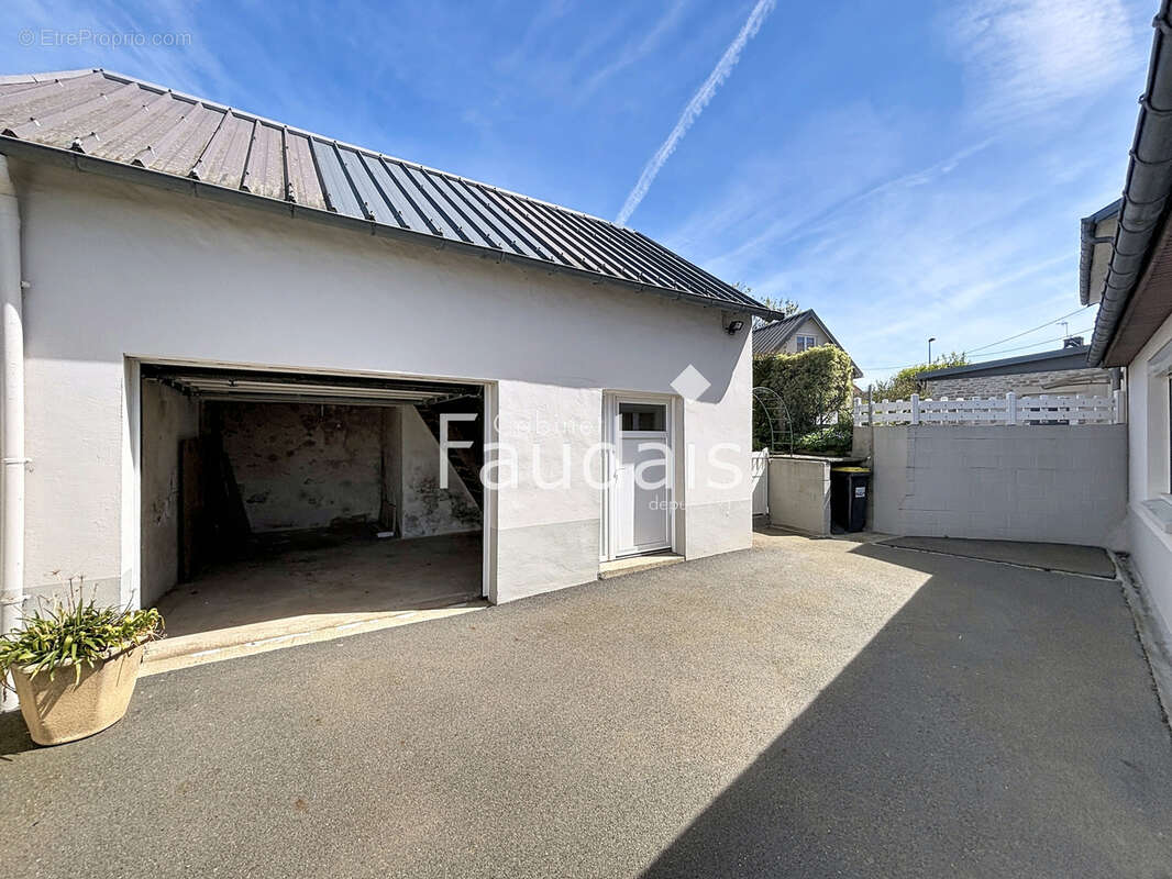Maison à GOURFALEUR
