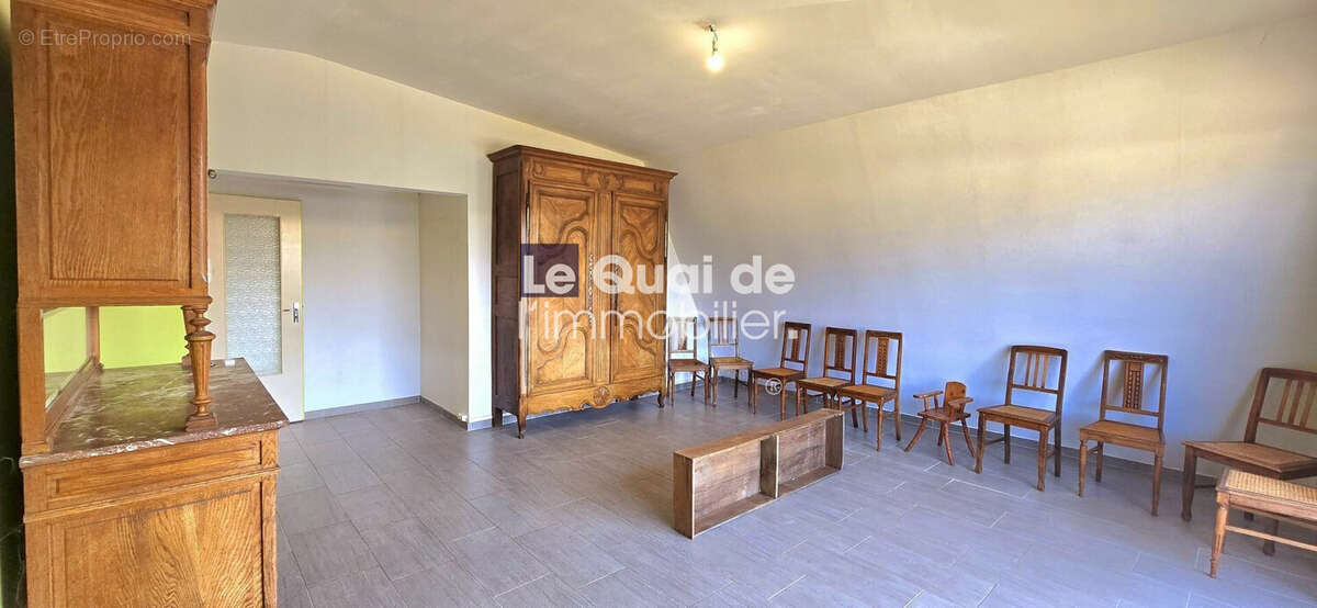 Appartement à POISAT