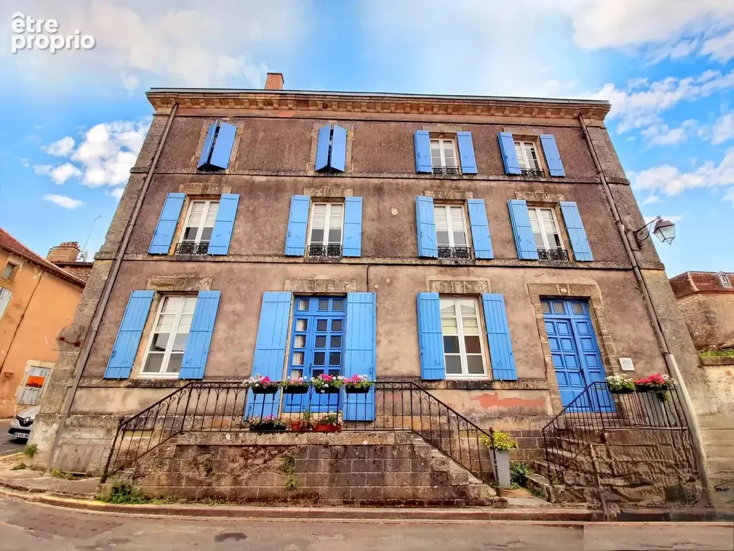 Belle propriété au centre de Monpazier avec potentiel de revenus - photo 2