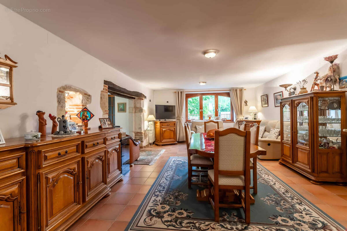 Maison à PUY-L'EVEQUE