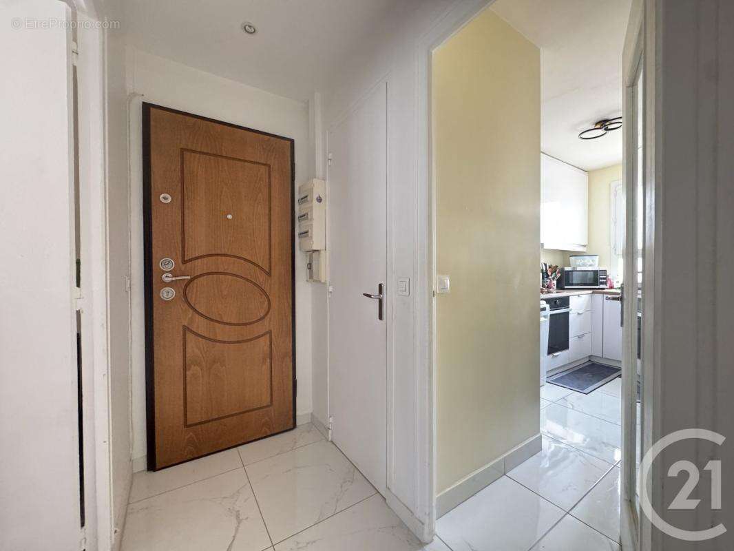 Appartement à FONTENAY-SOUS-BOIS