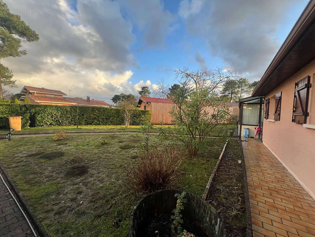 Maison Gujan Mestras 4 pièces 113.71 m2 sur parcelle de 750m2 avec garage - photo 5