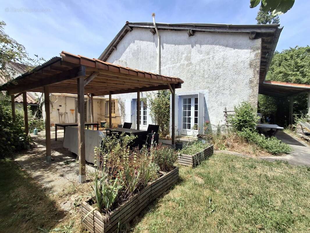 Maison à SAINT-CLAUD