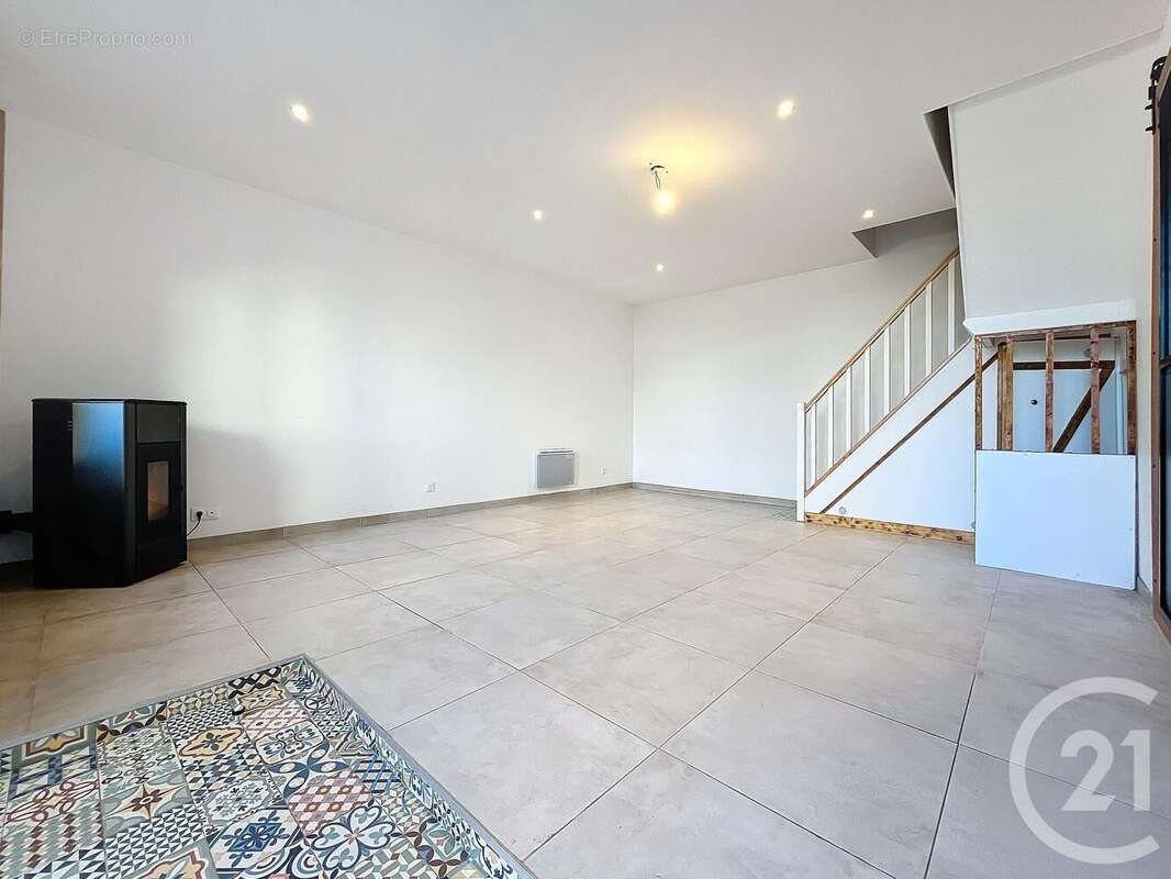 Maison à SOGNOLLES-EN-MONTOIS