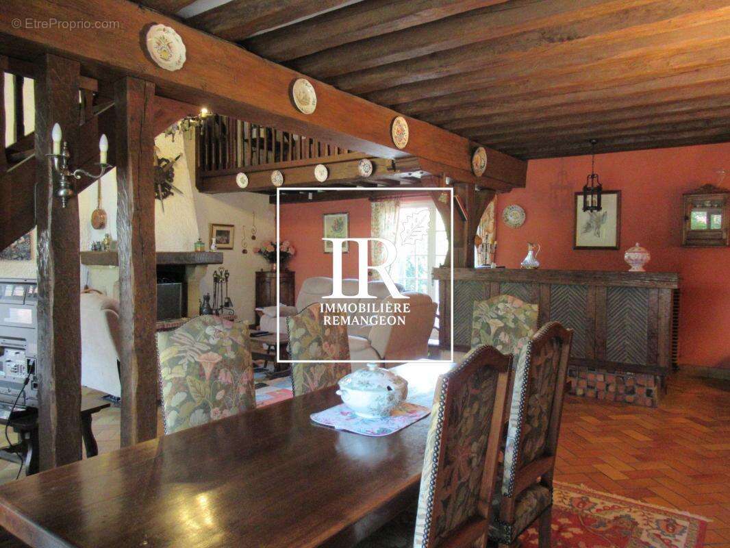 Maison de caractere avec parc arboré - photo 5